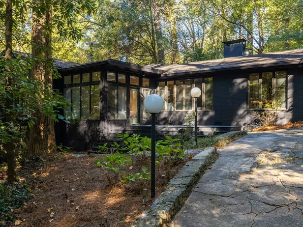 922 Barton Woods Rd NE, Atlanta, GA 30307