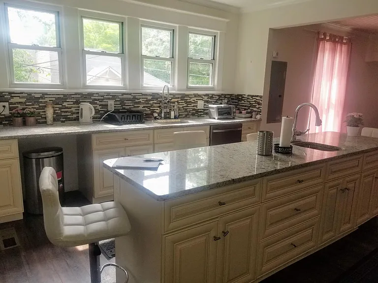 1545 Westview Dr SW — Photo 17