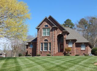 1203 Louise Ln, Albemarle, NC 28001