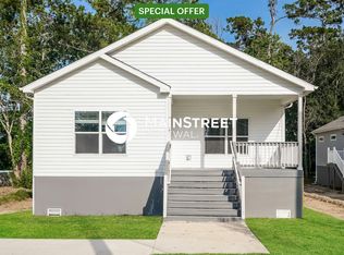 9334 Crestview Dr, Houston, TX 77078