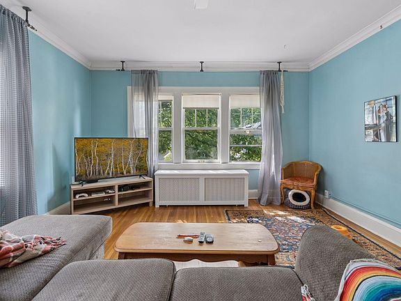 3rd image of 4525 Bryant Ave S APT 3