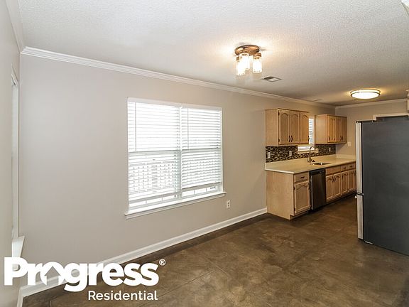 5th image of 1970 Pecan Meadows Dr