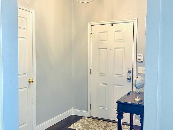 Front entryway