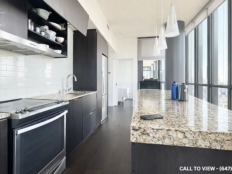 101 Charles St E #4706 — Photo 6