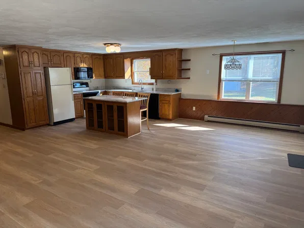 (undisclosed Address), Millbury, MA 01527