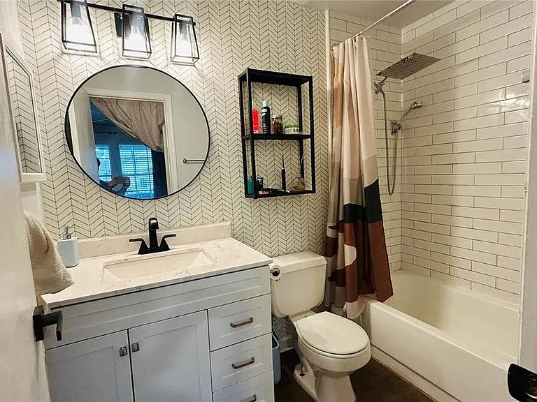 6010 Westgate Dr #303 — Photo 17
