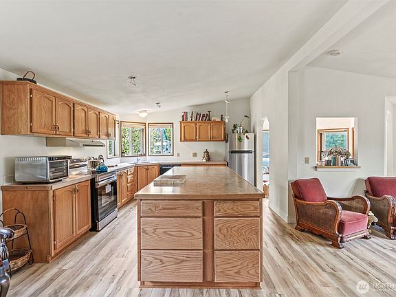 4th image of 314 TAYLOR Street