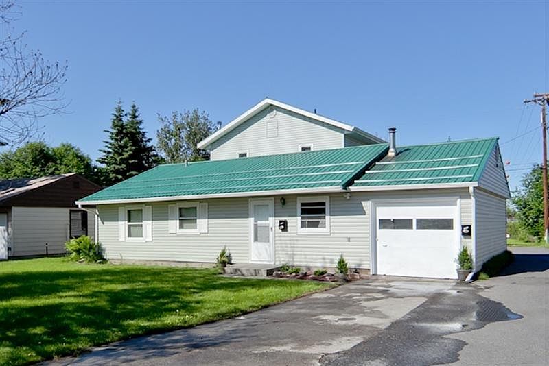 1st image of 230 Slater Dr
