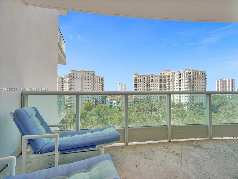 199 Ocean Lane Dr #901 — Photo 14