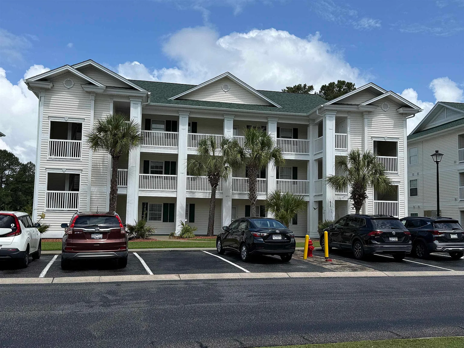 2 bed, 2.0 bath, 1044 sqft, $1,450 — Photo 1