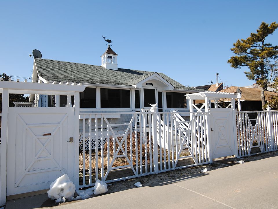 1st image of 647 Ocean Breeze Walk