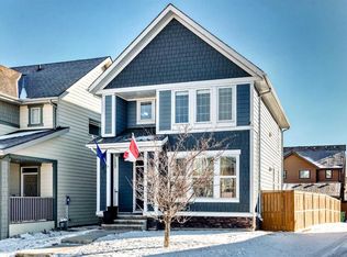 290 W Mahogany Hts SE, Calgary, AB T3M 1X1