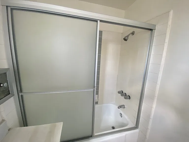 309 Cornell Dr #L — Photo 13