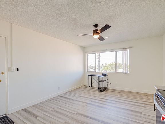 4th image of 305 E Plymouth St #305A