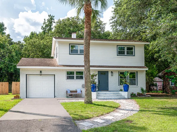 1337 White Dr, Charleston, SC 29407