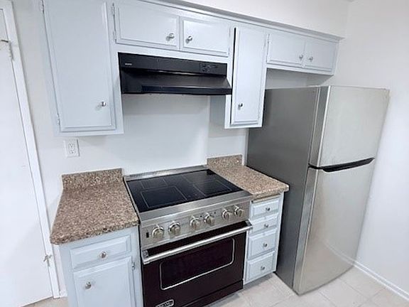 4th image of 3737 Portofino Way #A