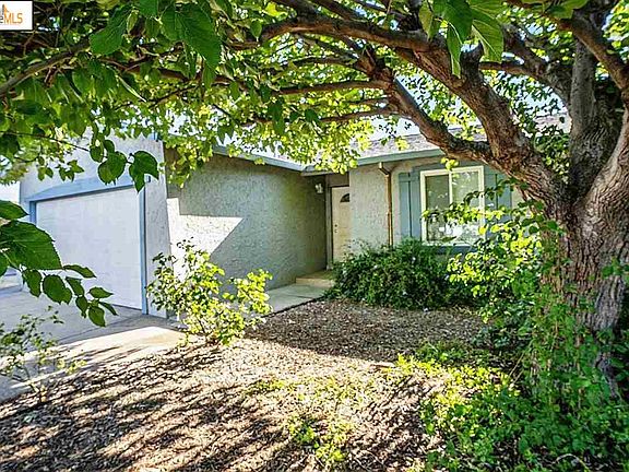 3rd image of 4349 San Miguel Cir