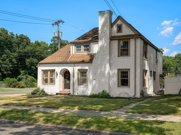 107 Perkins St, Springfield, MA 01118