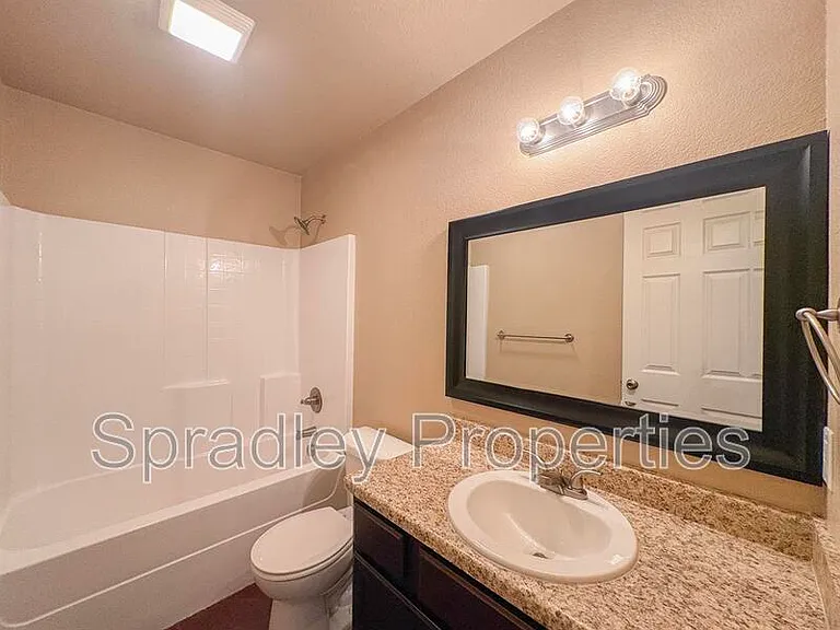1571 Brady Way — Photo 9