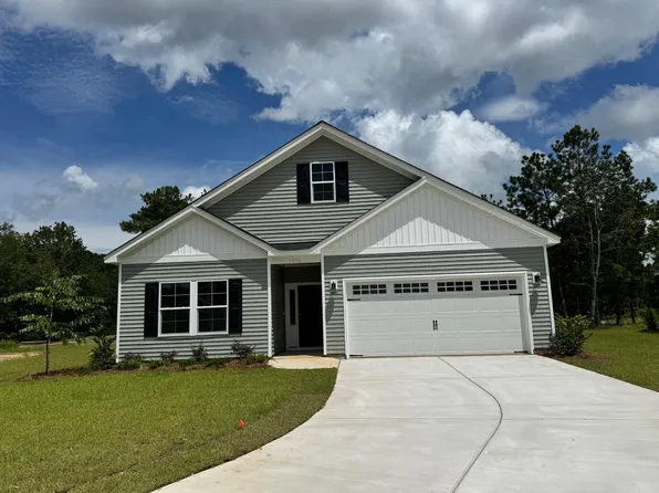 1014 Par Three Ct, Manning, SC 29102