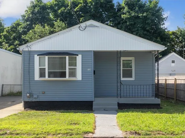 12 Roosevelt St, North Providence, RI 02904