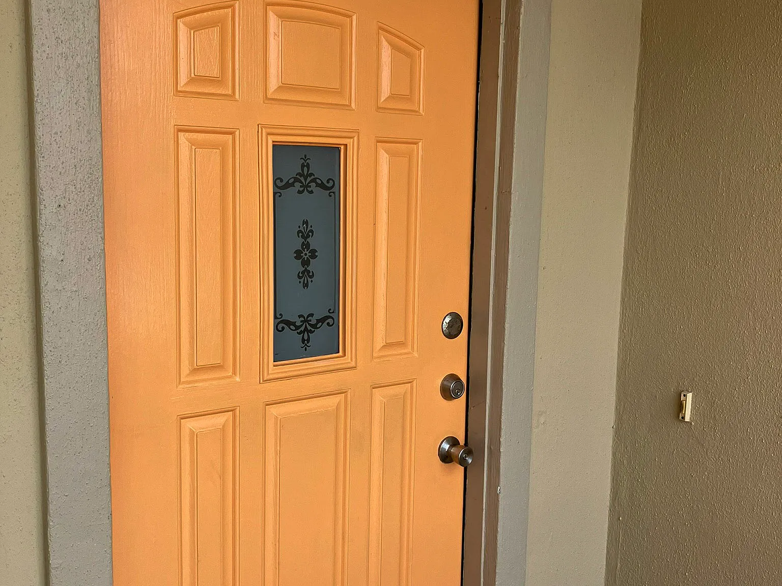 3 bed, 1236 sqft, $1,900 — Photo 3