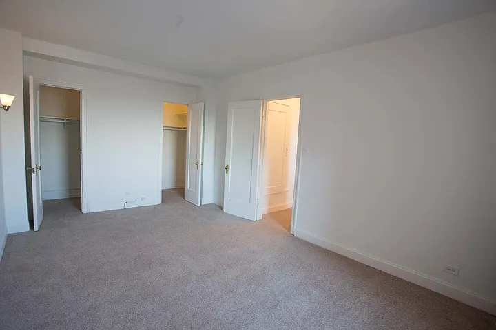 East Park Tower — Photo 113