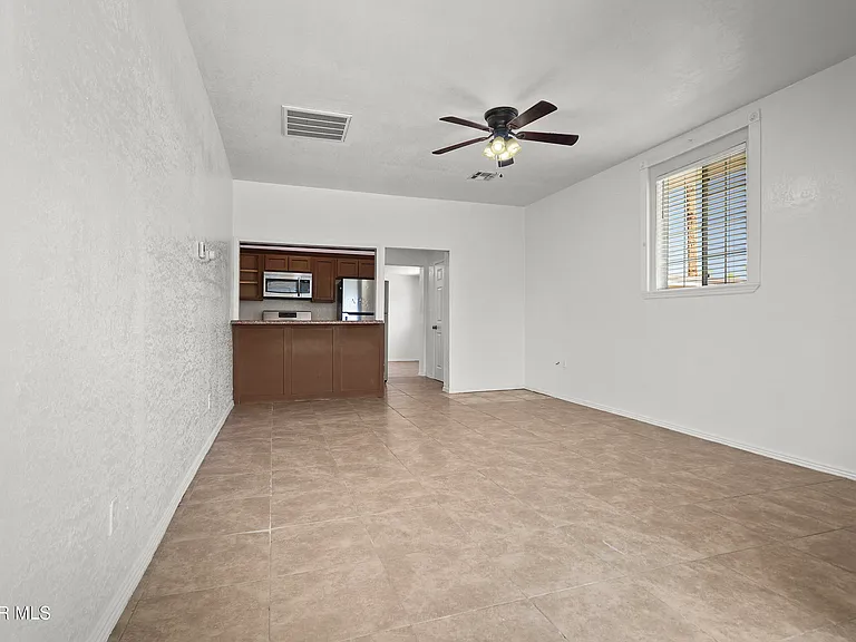 209 N Seville Dr #A — Photo 15
