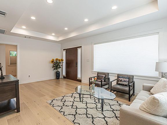 3rd image of 225 S Mathilda Ave