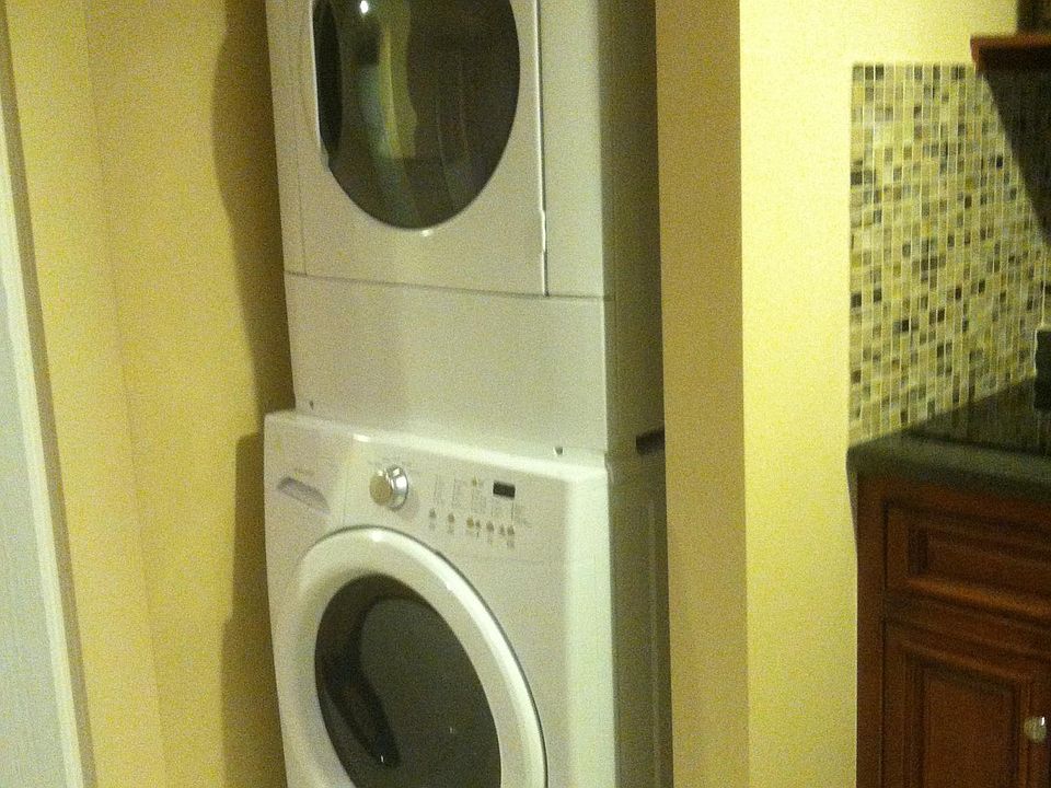 laundry in unit (to share)