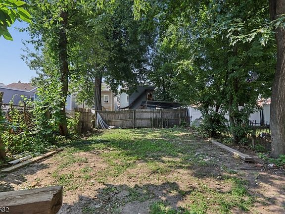 2nd image of 172 Godwin Ave