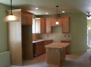 17373 SW Eirwen St, Beaverton, OR 97003