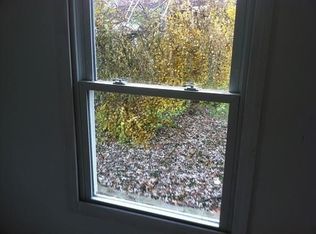 90 River Rd, South Hadley, MA 01075