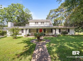 257 Blue Island Ave, Fairhope, AL 36532