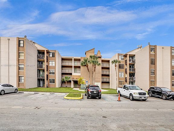 4th image of 3601 SW 117th Ave #9-203