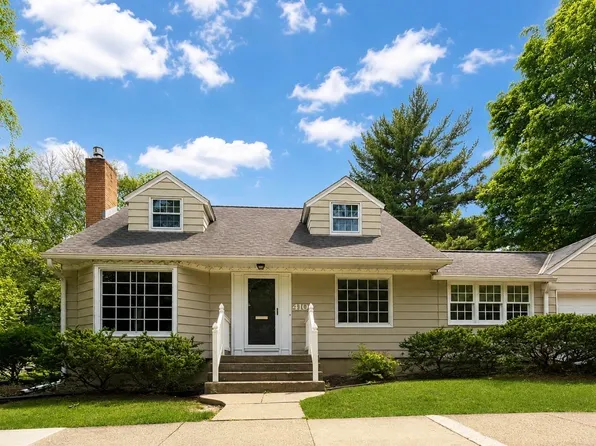 4105 Chippewa Dr, Madison, WI 53711