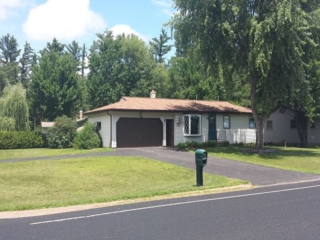 1st image of 2821 Airport Ave