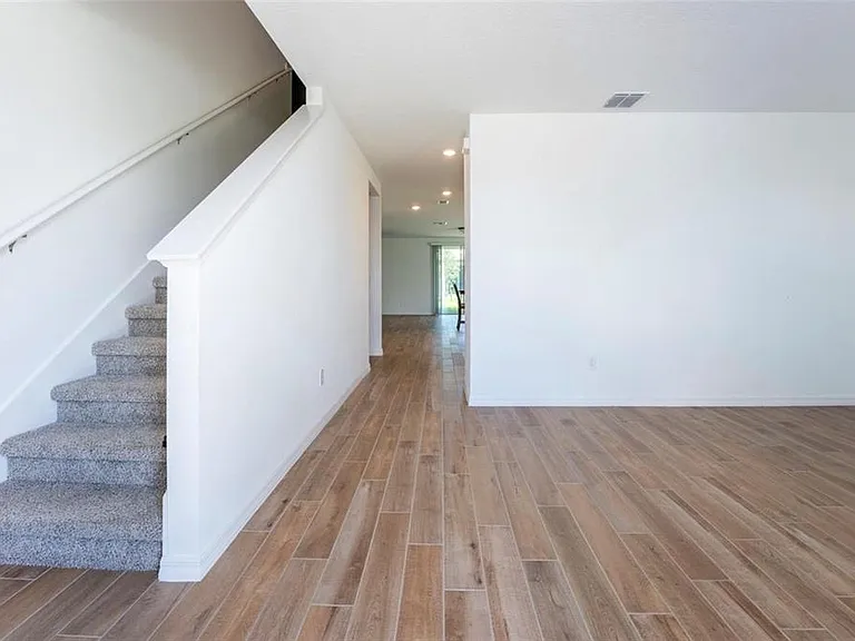 4551 Pickerel Weed Way — Photo 2