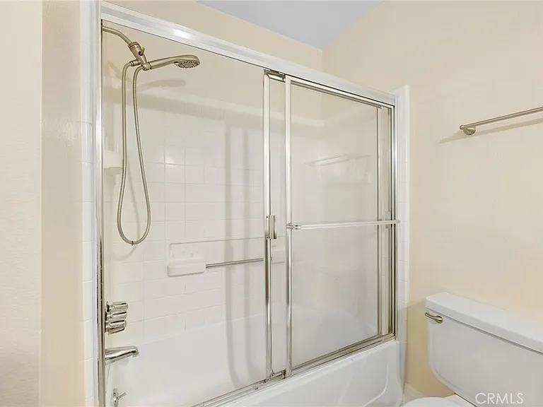 121 Sinclair Ave #206 — Photo 21