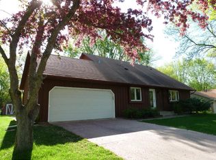 10220 Boundary Creek Ter N, Maple Grove, MN 55369