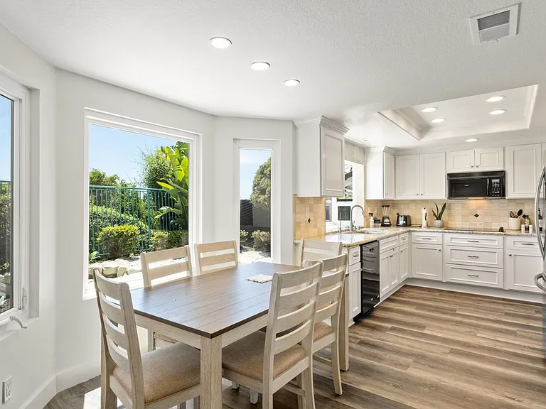 23952 Dory Dr — Photo 16