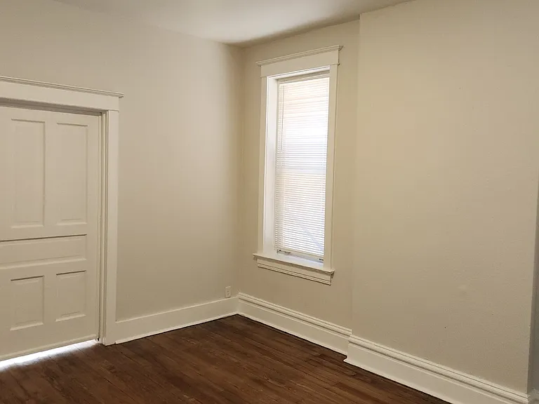 3721 Iowa Ave — Photo 13