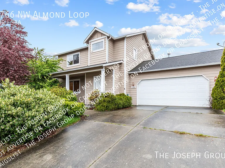 1766 NW Almond Loop — Photo 1