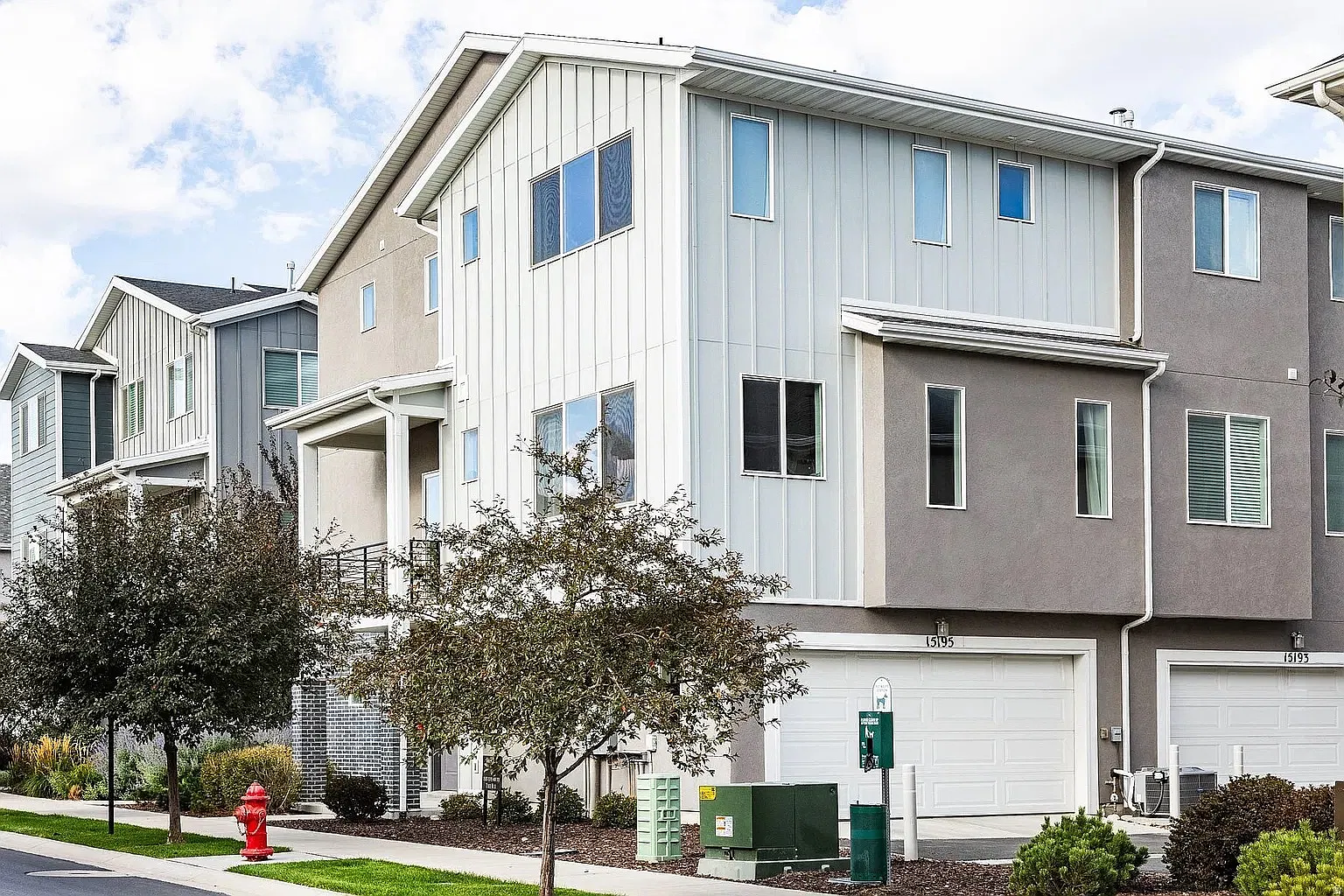 3 bed, 2236 sqft, $2,250 — Photo 1