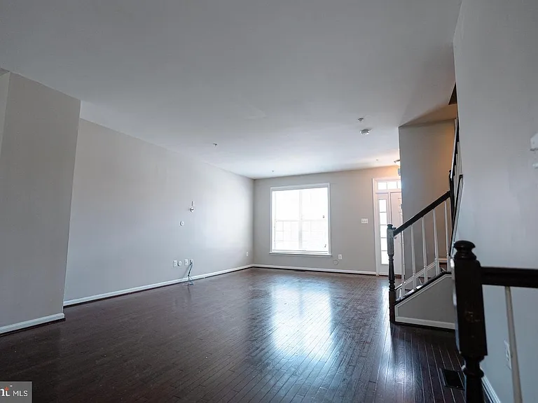 15520 Lady Lauren Ln — Photo 3