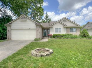 29152 Roycroft St, Livonia, MI 48154