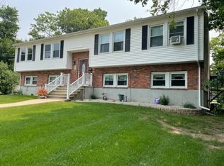 1 Wheelock St, Oxford, MA 01540