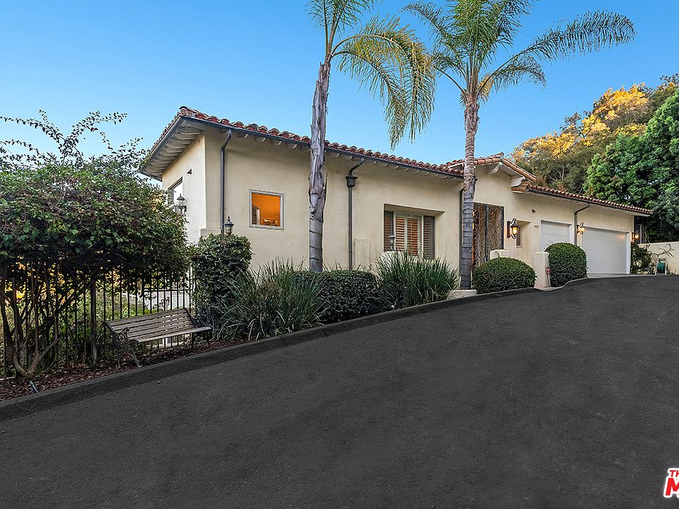 1st image of 12725 Hacienda Dr