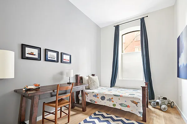 Sold by Compass | media 9