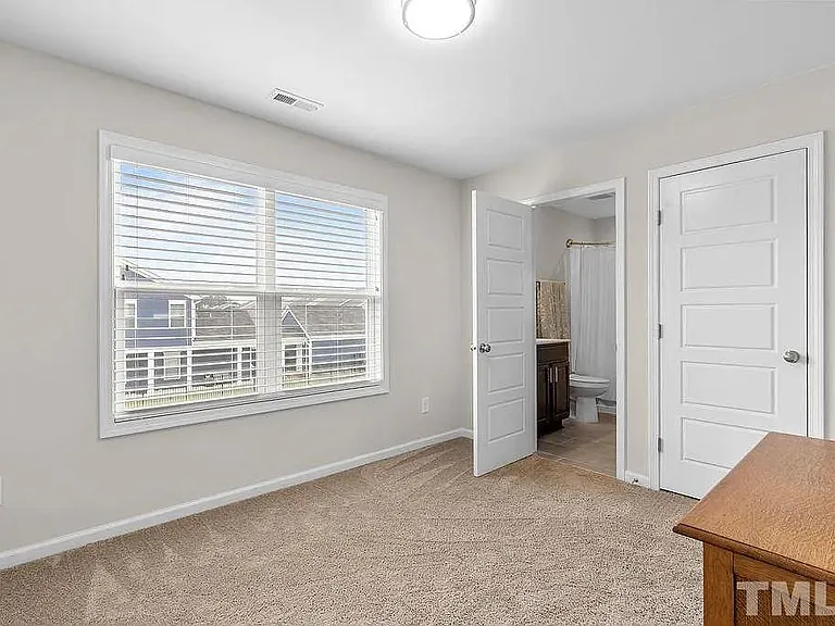 1188 Russet Ln — Photo 6